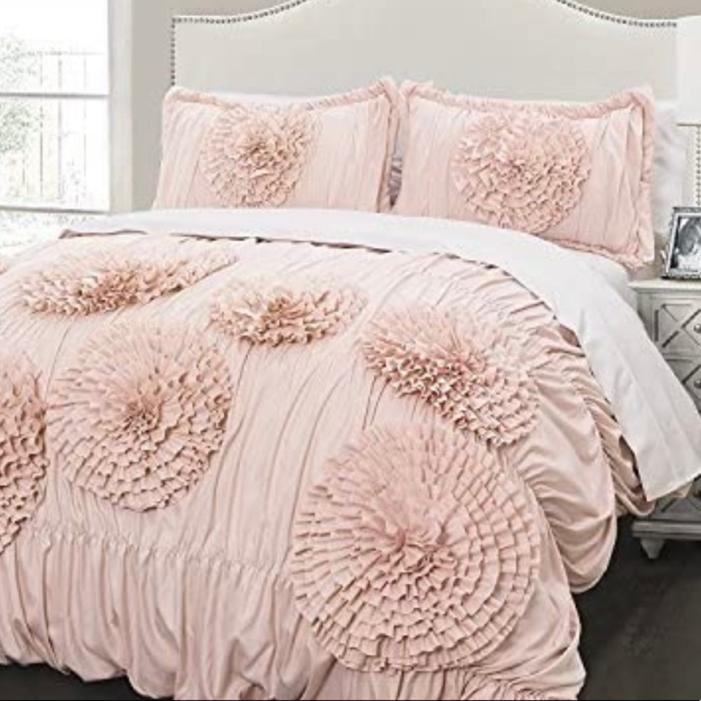 Lush Decor Serena Comforter Pink Blush Ruched Flower Twin XL (Dorm)